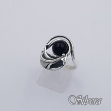 Sidabrinis žiedas su oniksu Z386; 19 mm