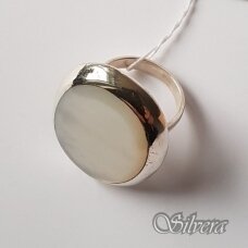 Sidabrinis žiedas su perlamutru Z2032; 16,5 mm