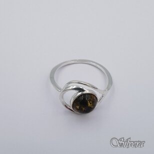 Sidabrinis žiedas su gintaru Z361; 18 mm