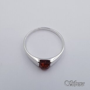 Sidabrinis žiedas su gintaru Z601; 16,5 mm