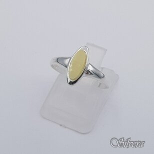 Sidabrinis žiedas su gintaru Z605; 16,5 mm