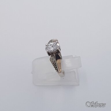 Sudraba gredzens ar zelta detaļām un cirkoniju Z079; 16,5 mm Sudraba gredzens ar zelta detaļām un cirkoniju Z079; 16,5 mm