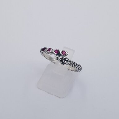 Sidabrinis žiedas su cirkoniais Z2687; 18 mm Sidabrinis žiedas su cirkoniais Z2687; 18 mm