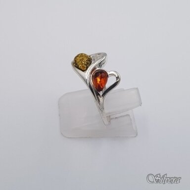 Sidabrinis žiedas su gintaru Z048; 18 mm Sidabrinis žiedas su gintaru Z048; 18 mm