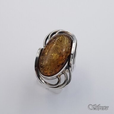 Sidabrinis žiedas su gintaru Z679; 17,5 mm Sidabrinis žiedas su gintaru Z679; 17,5 mm