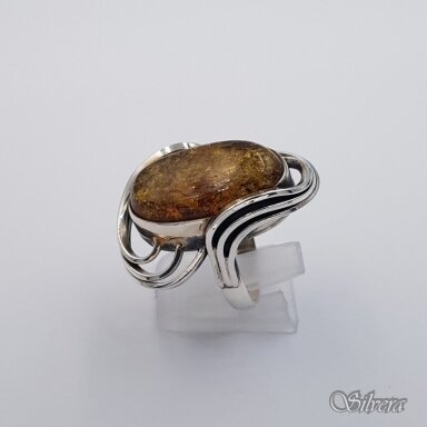 Sidabrinis žiedas su gintaru Z679; 17,5 mm Sidabrinis žiedas su gintaru Z679; 17,5 mm