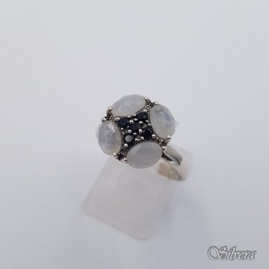 Sidabrinis žiedas su mėnulio akmeniu ir cirkoniais Z0273; 18,5 mm Sidabrinis žiedas su mėnulio akmeniu ir cirkoniais Z0273; 18,5 mm