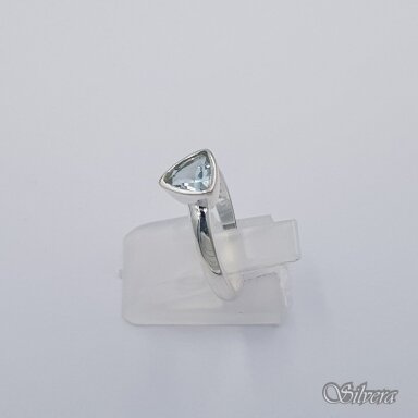 Sidabrinis žiedas su topazu Z0366; 18 mm