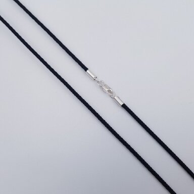 Zīda aukla ar sudraba detaļām GS03; 38 cm Zīda aukla ar sudraba detaļām GS03; 38 cm