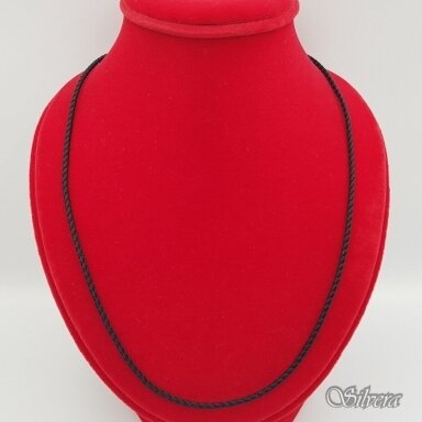 Zīda aukla ar sudraba detaļām GS03; 38 cm Zīda aukla ar sudraba detaļām GS03; 38 cm