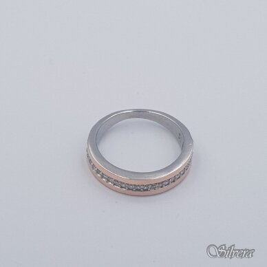 Sidabrinis žiedas su aukso detalėmis ir cirkoniais Z1749; 19 mm 1 Sidabrinis žiedas su aukso detalėmis ir cirkoniais Z1749; 19 mm 1