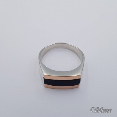 Sidabrinis žiedas su aukso detalėmis ir oniksu Z477; 20 mm 1