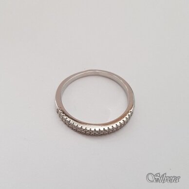 Sidabrinis žiedas su cirkoniais Z180; 18 mm 1