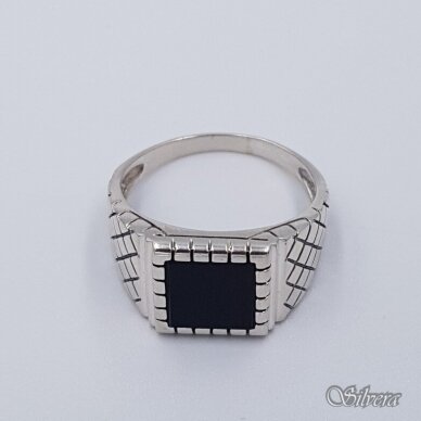 Sidabrinis žiedas su oniksu Z233; 22,5 mm