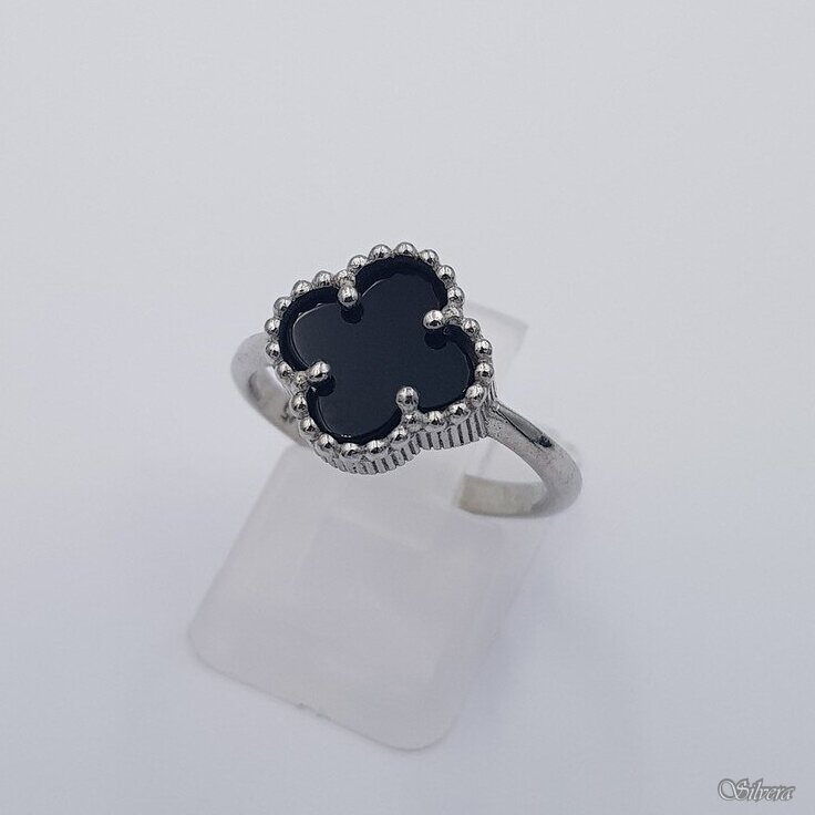 Sidabrinis žiedas su oniksu Z413; 20 mm Sidabrinis žiedas su oniksu Z413; 20 mm