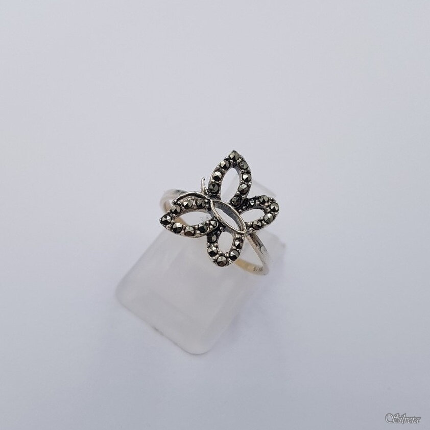 Sidabrinis žiedas su markazitais Z1087; 16,5 mm Sidabrinis žiedas su markazitais Z1087; 16,5 mm