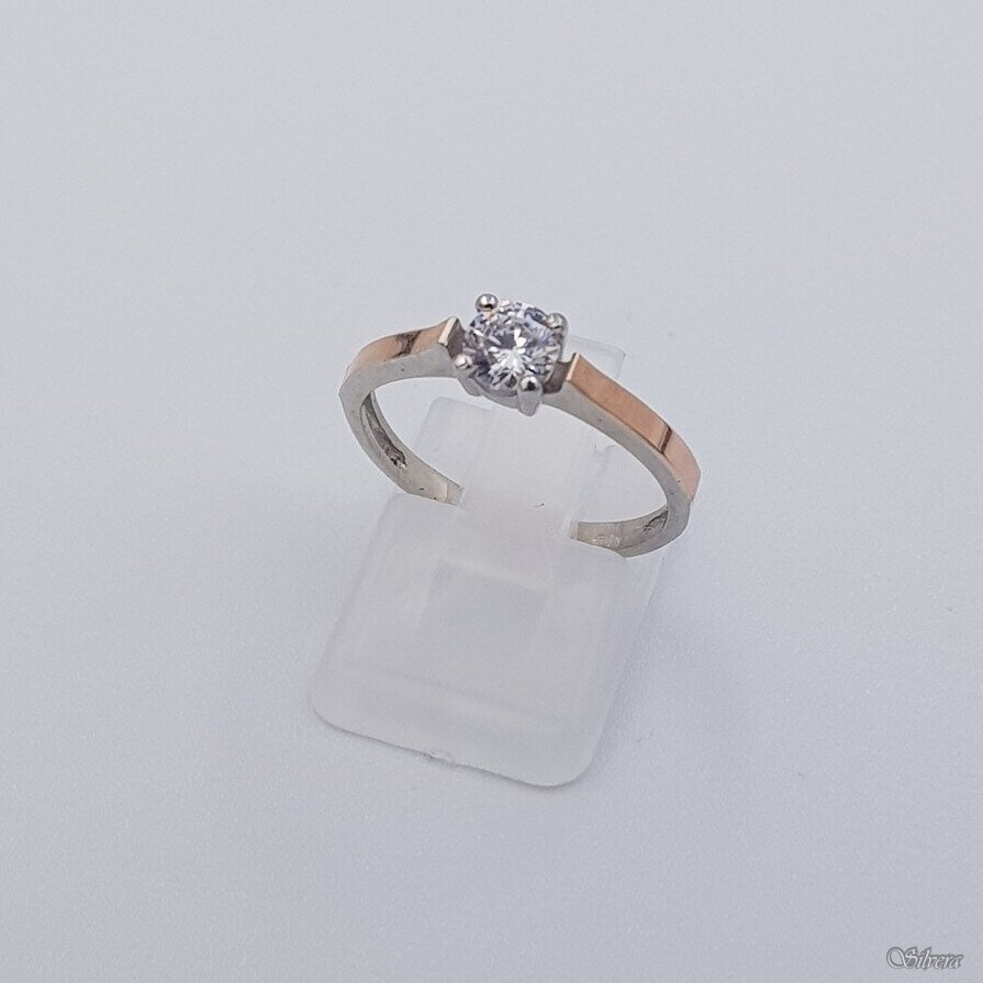 Sudraba gredzens ar zelta detaļām un cirkonu Z295; 19 mm Sudraba gredzens ar zelta detaļām un cirkonu Z295; 19 mm