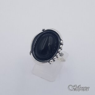 Sidabrinis žiedas su oniksu Z612; 20,5 mm